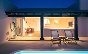 Villa Tropico - Design House With Pool In Corralejo